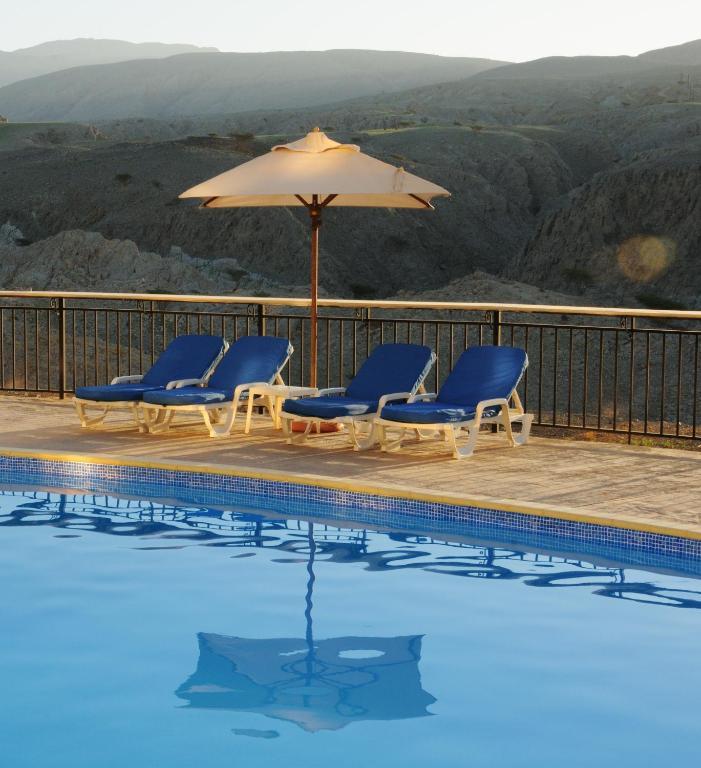 Golden Tulip Khatt Springs Resort & Spa Ras al-Khaimah Exterior foto