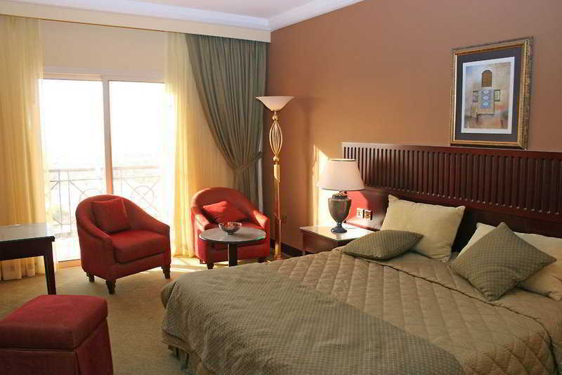 Golden Tulip Khatt Springs Resort & Spa Ras al-Khaimah Quarto foto