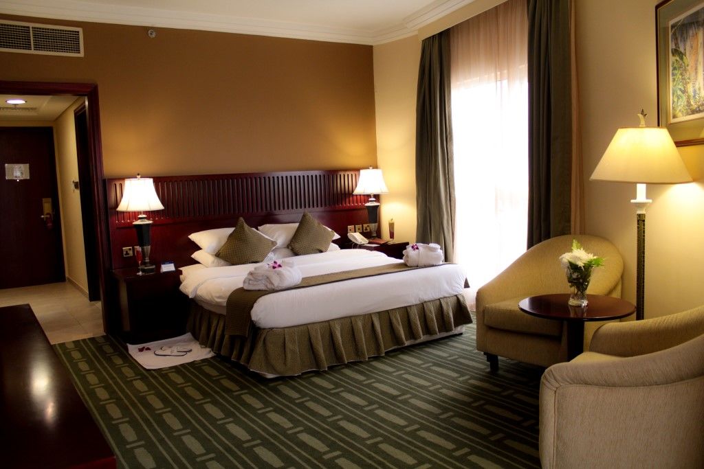 Golden Tulip Khatt Springs Resort & Spa Ras al-Khaimah Exterior foto